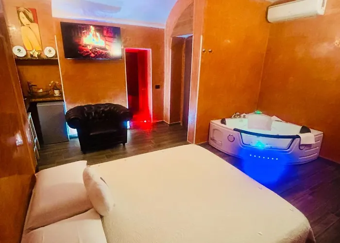 Suites Moya 1 - Spa In Camera